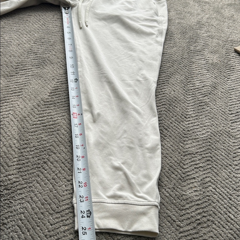 Lululemon Beige Jogger Sweatpants Drawstring Logo Size 6 - Picture 10 of 11